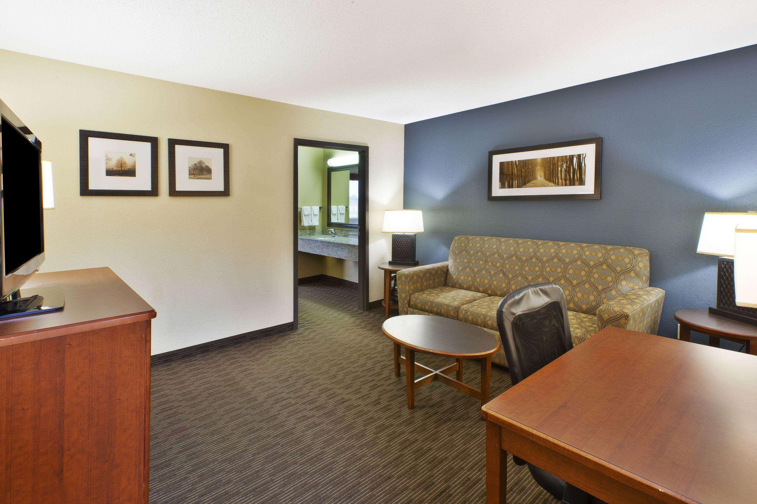 Americinn By Wyndham Bay City Exterior photo