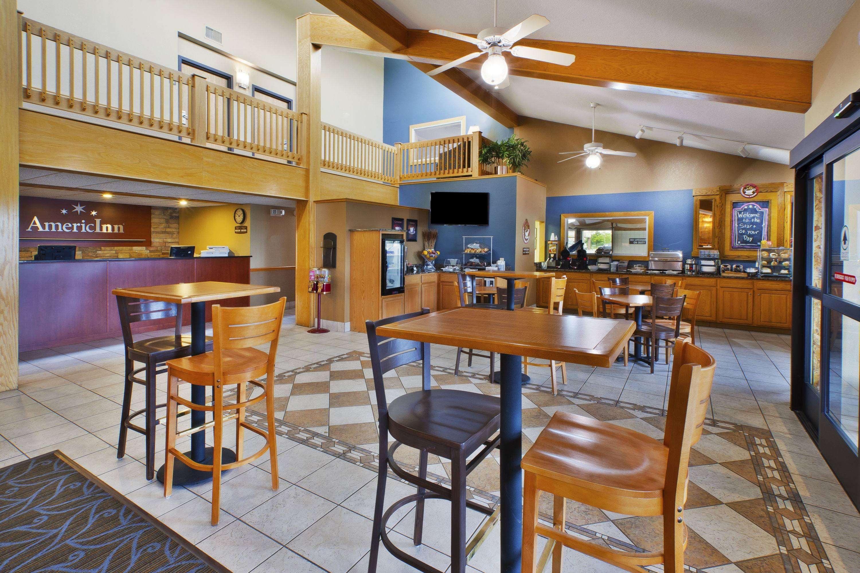 Americinn By Wyndham Bay City Exterior photo