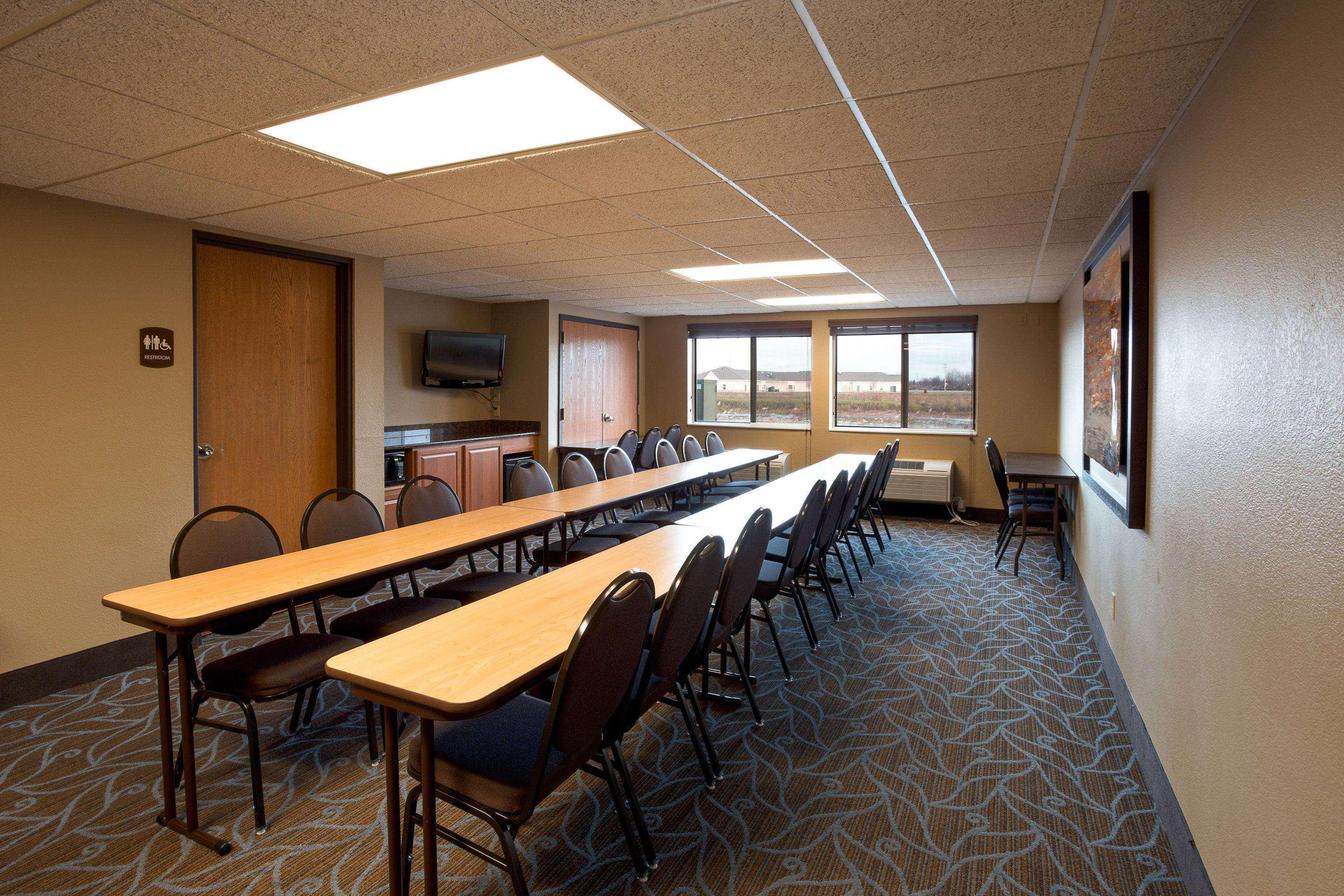 Americinn By Wyndham Bay City Exterior photo